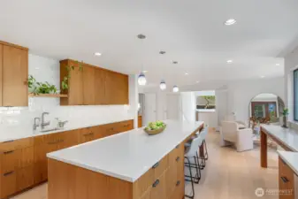 Other view of the kitchen