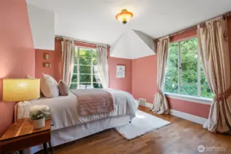 Every window brings in a different glimpse of the outdoors.