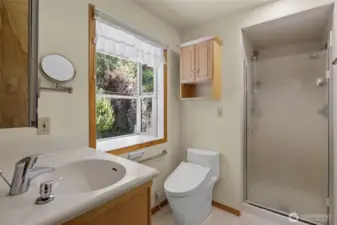 Sun-Filled Primary Bath with a Spacious Bay Window