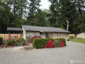 Detached garage and living space!