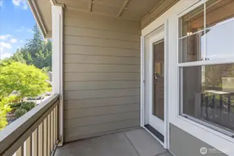 Another look at the covered balcony