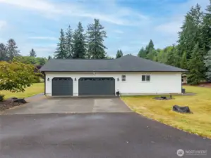 large 3 car garage with sauna