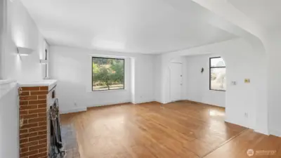 Living room looking towards the front door. Fresh interior paint throughout!