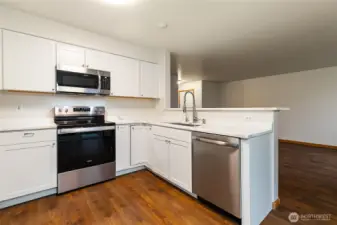 White shaker cabinets