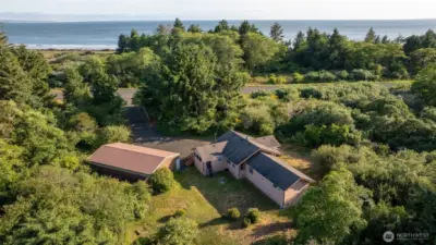 Walk to Pacific Ocean Beach