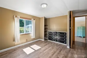 4th bedroom