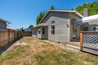 Fully fenced back yard