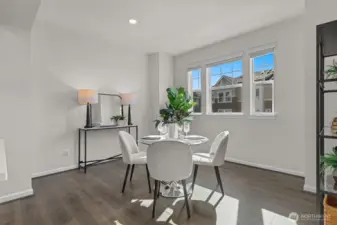Open layout connecting the kitchen and dining area