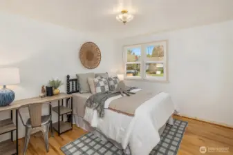 SE Bedroom #1 - all good size, all on the main floor!