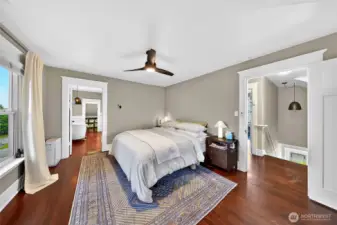 Owner's suite looking into the en-suite bathroom.