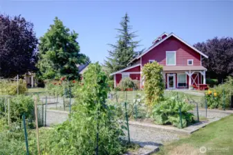 Fantastic Farmington club house has neighborhood garden and is just across the street from the home.
