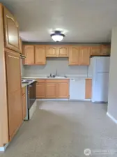 Kitchen - view 4
