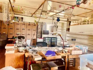 Converted garage approx approx 576 sq ft