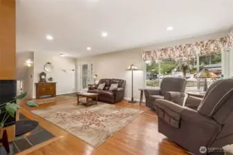 So much room for gathering!