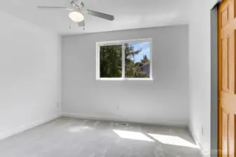 Secondary bedroom