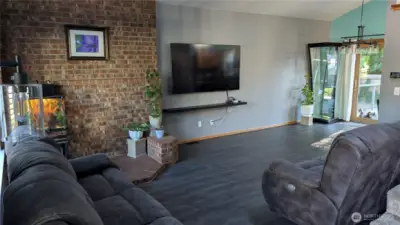 Living/Dining Area
