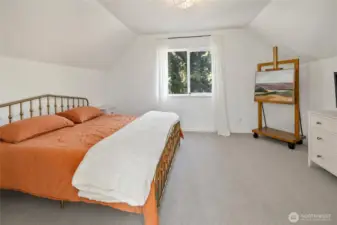 Comfortable secondary bedroom.