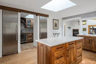 Premium Appliances & Butler’s Pantry