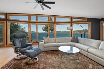 Livingroom with Unobstructed Views