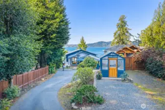 Garden Greenhouse & Driveway