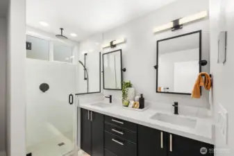 Ensuite Primary Bathroom