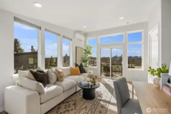 Extraordinary Views from Fourth Floor Flex Room