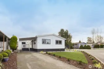 driveway parking for 2 cars with guest parking nearby