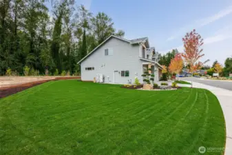 Beautiful 15011 sq ft homesite located on the Tolt River greenbelt. Yard comes with sprinkler system.