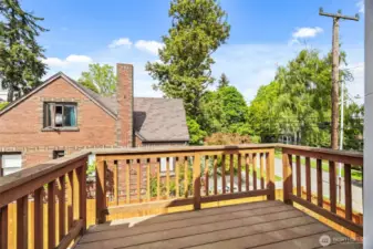 Deck off of 2nd floor
