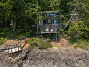 Private setting with great access to the beach from deck.