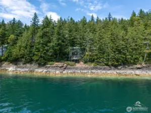 200ft pristine waterfront on Hood Canal!