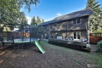 lots of room for pets or play