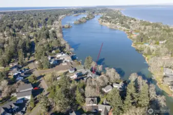 Beautiful location on the south end of Duck Lake with easy access to 23 miles of interconnected canals to boat and kayak on. And the beaches are never too far either!
