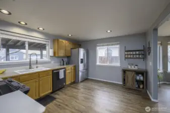 Open Space Layout but dedicated spaces still!