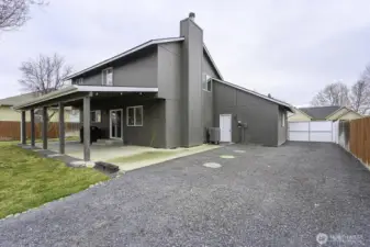 Huge Gravel Slab Area for RV / Boat parking