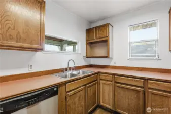Light-filled kitchen with a footprint that’s ready for a contemporary makeover. Imagine your dream culinary space in one of Seattle's most vibrant neighborhoods.