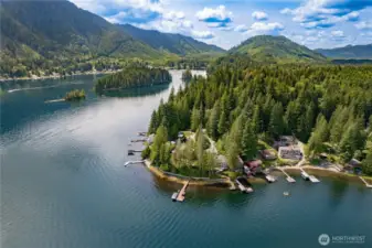 Peaking out over the lake, the morning sun shines down on this exclusive area of the lake.