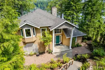 Welcome to your home on the lake!