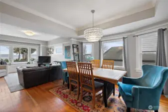 Coffered ceilings and modern touches give this space good vibes.