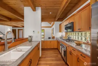 GORGEOUS, updated kitchen.