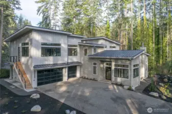 13982 Manzanita Rd NE   An artful blend of contemporary and traditional design