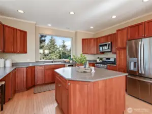 All stainless appliances provide...