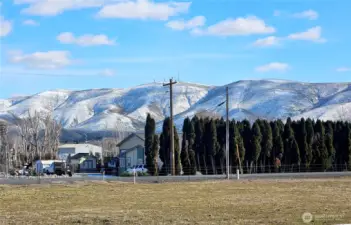 Winter dusting of Horse Heaven Hills.