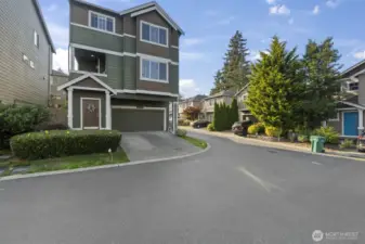 Lake Pointe is a cozy community near the lake (Lake Stevens)