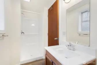 Lower level 3/4 bathroom.