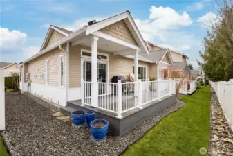 True low-maintenance living. The HOA manages all lawn care and landscaping, leaving you more time to enjoy the Palisades lifestyle!