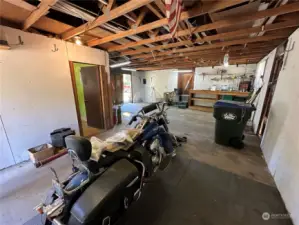 garage interior, lots of storage and room for a workshop.