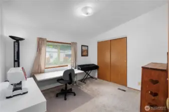 Nice sized 2nd bedroom or hobby room.