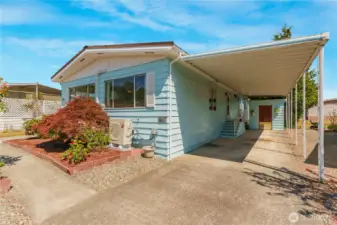 2nd entrance with small shed and garden area out back