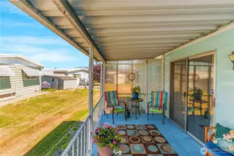 Cozy area to relax and enjoy the outdoors